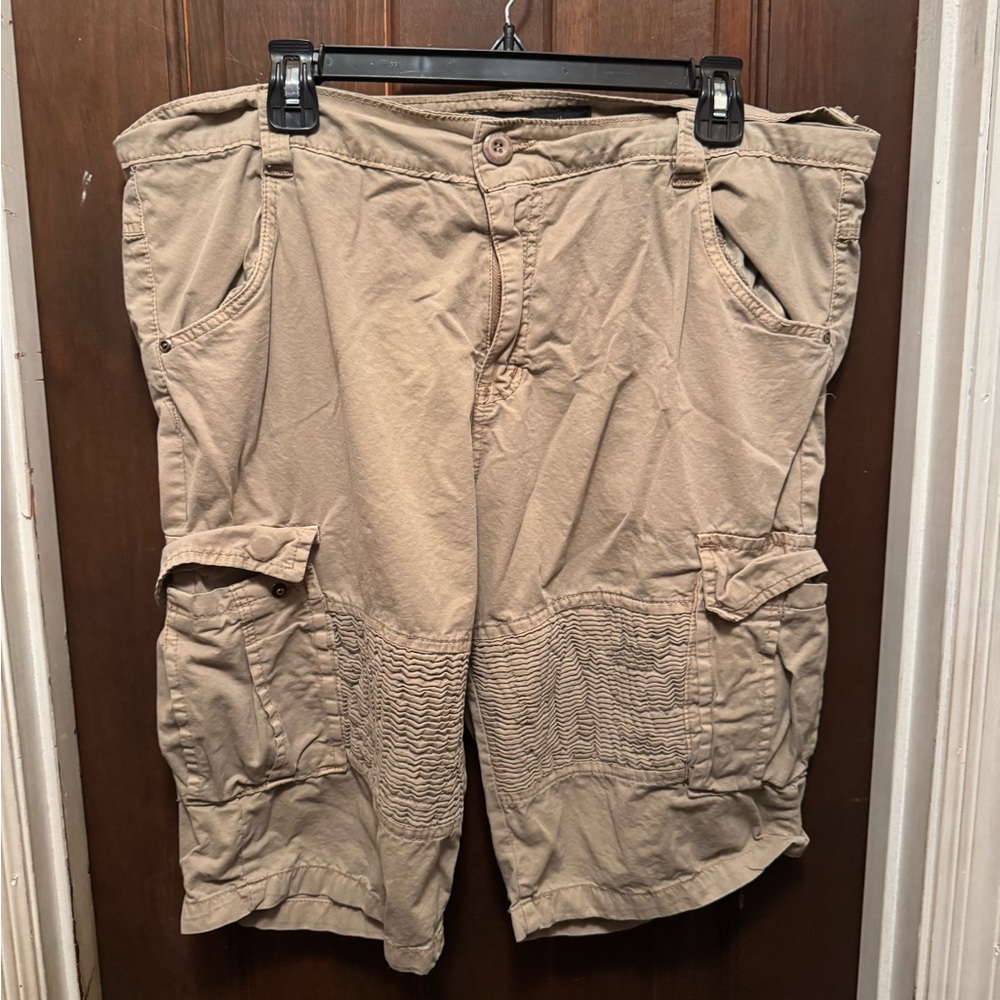 Men’s Tan Size 36 XRay Cargo Shorts